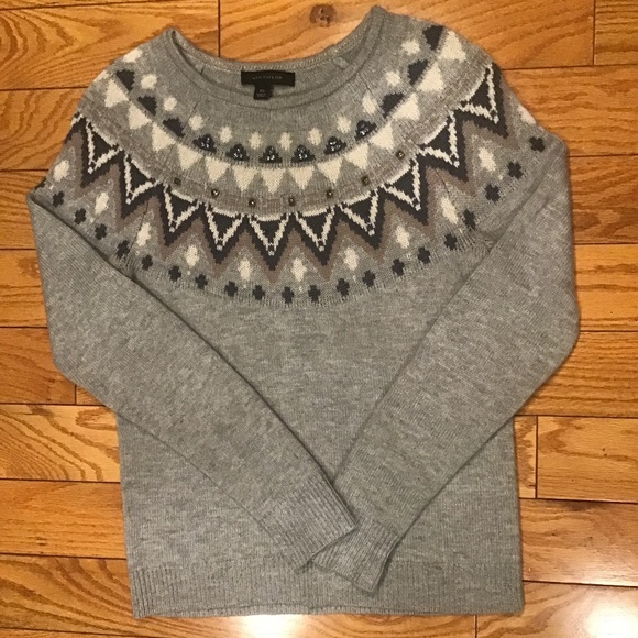 Sweater - Picture 1 of 8